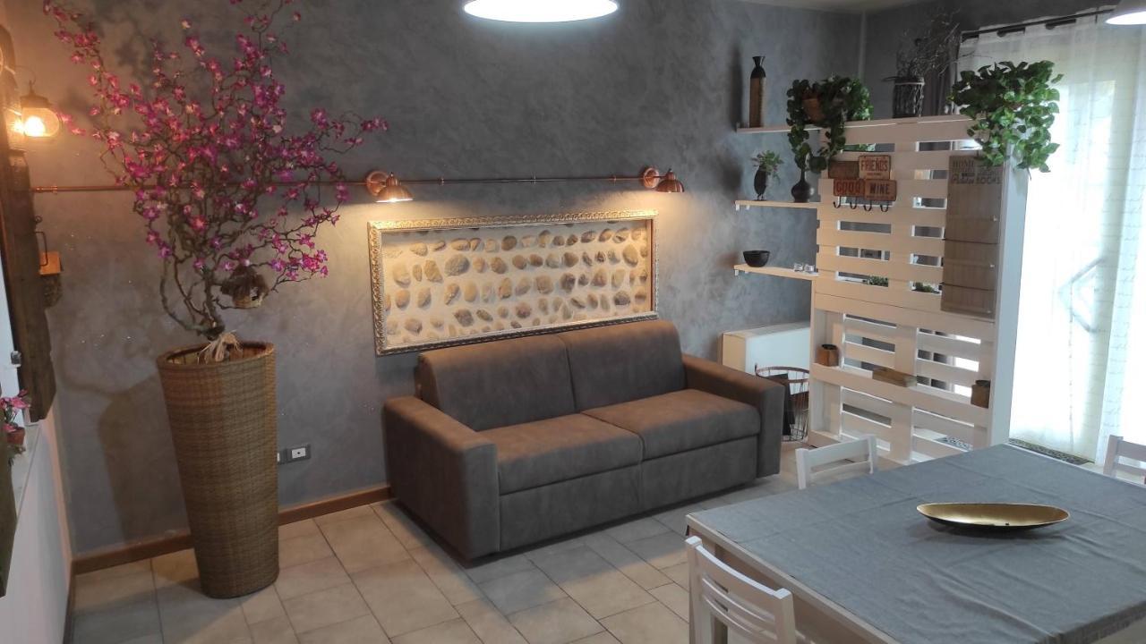 Appartamento Balcone Fiorito Fonzolo المظهر الخارجي الصورة