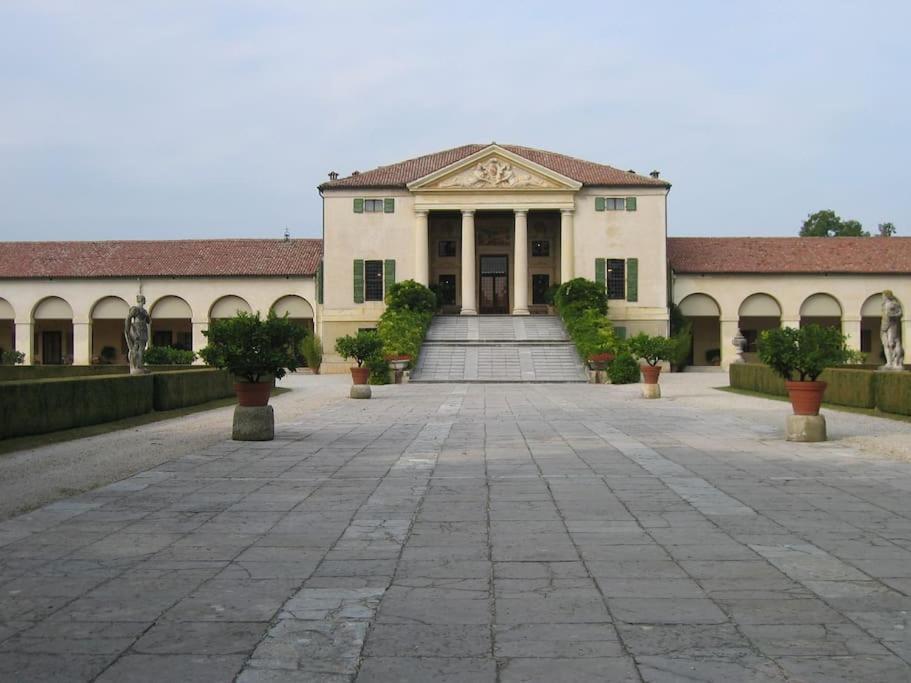 Appartamento Balcone Fiorito Fonzolo المظهر الخارجي الصورة